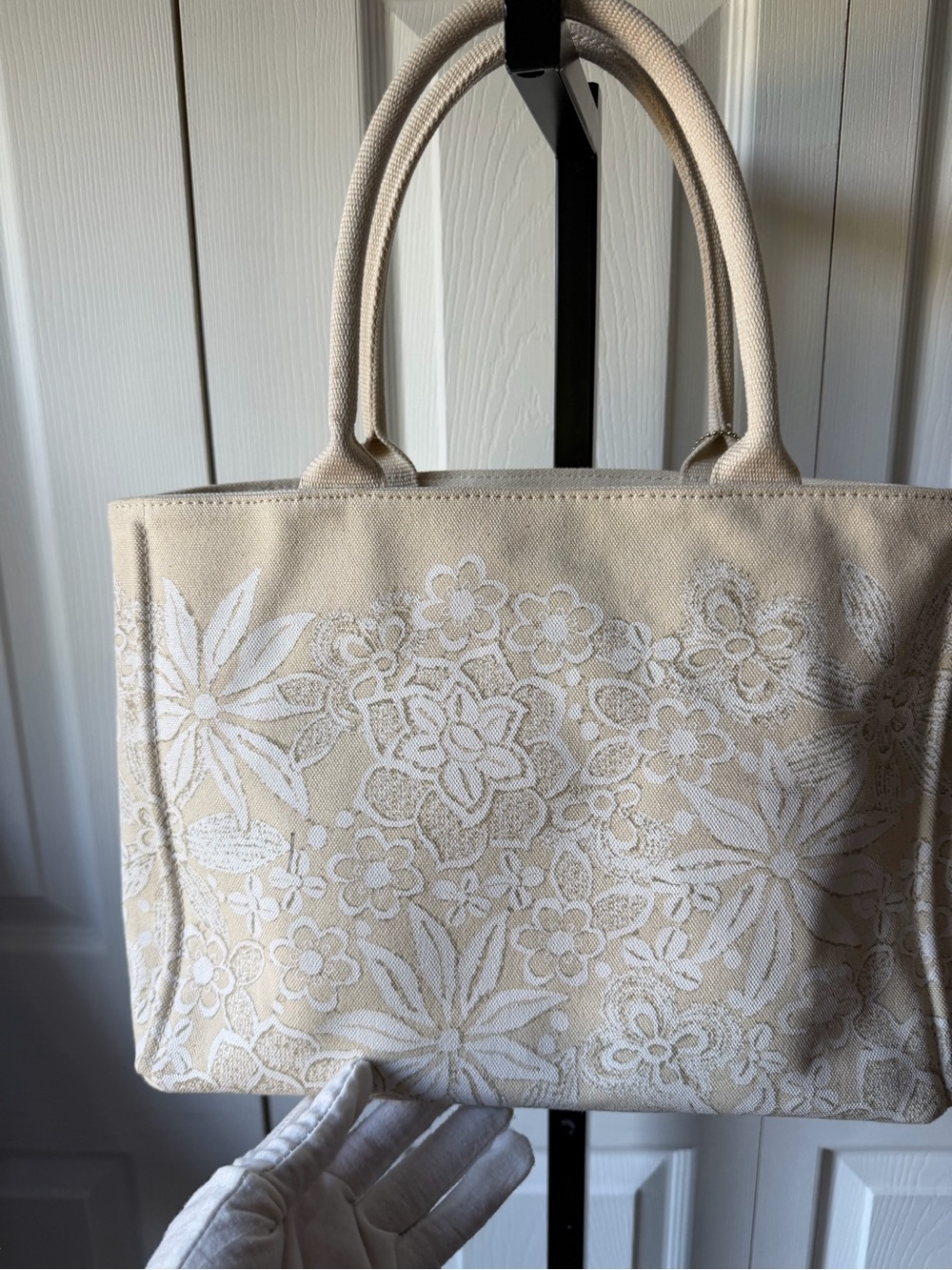 Oscar de la Renta  Tote Bag - Picture 8 of 13